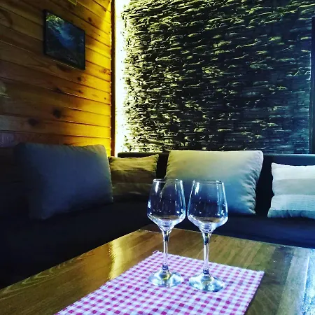 Brvnara Na Bregu Баина-Башта