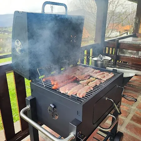 Brvnara Na Bregu Шале *