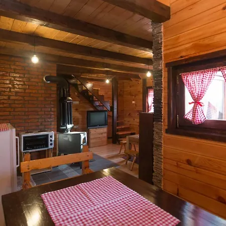 Brvnara Na Bregu Баина-Башта