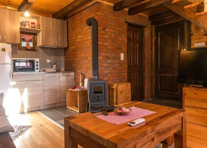 샬레 Brvnara Na Bregu 바이나 바슈타